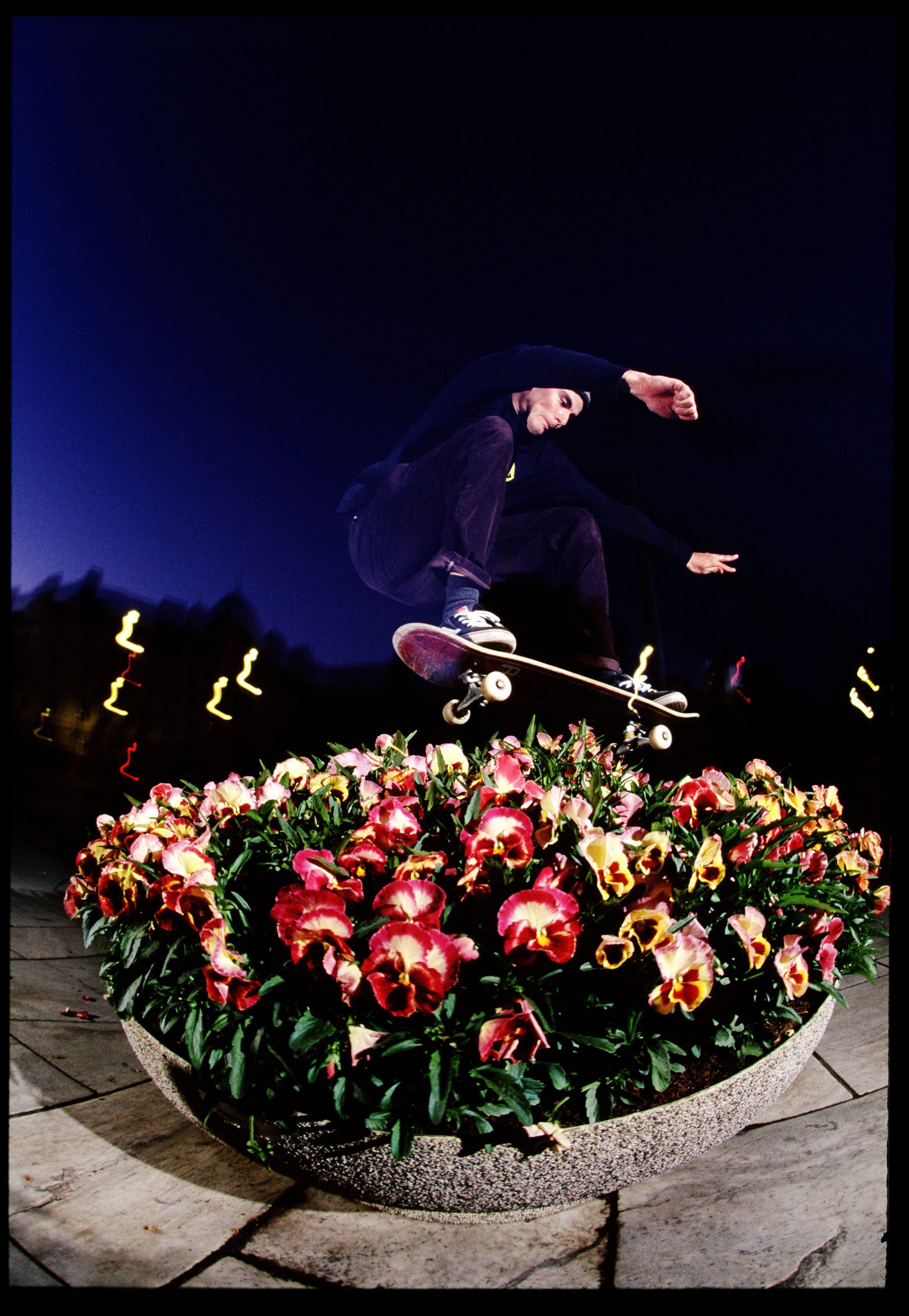 Tobias Henriksson Ollie over planters at Teatern, Malmö by Nils Svensson